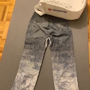 Brand new  Lululemon legging